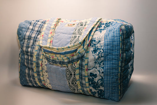 LARGE TRAVEL BAG